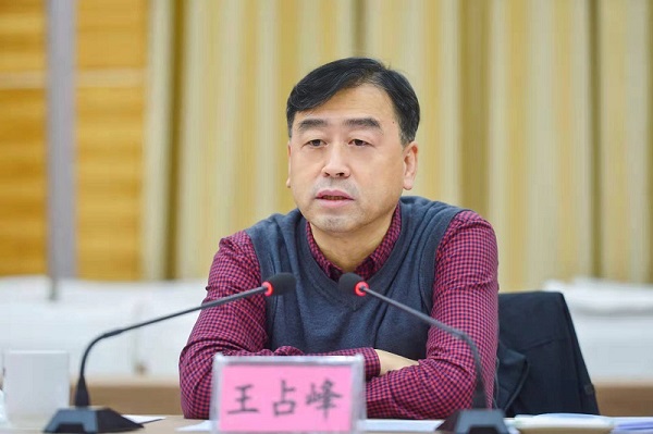 中國華融黨委書記、董事長王占峰一行赴宣漢縣督導調研定點幫扶工作
